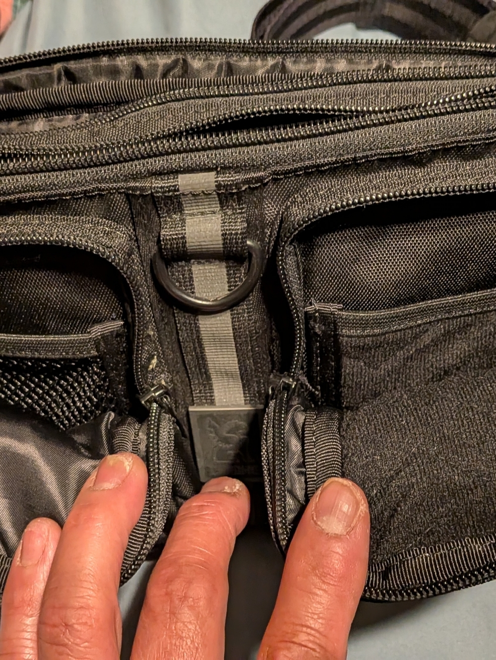 Chrome Industries MXD Tote Pack & matching 5liter Notch Sling - Picture 4 of 4